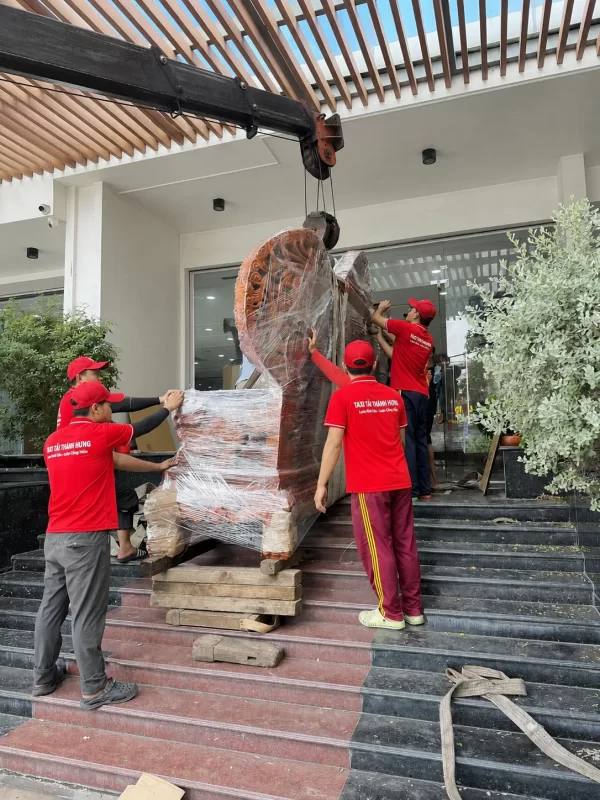 Đội ngũ Thành Hưng chuyển nhà trọn gói